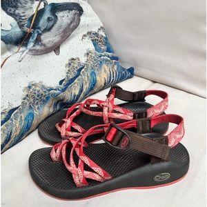 Chaco hiking sandals size 8